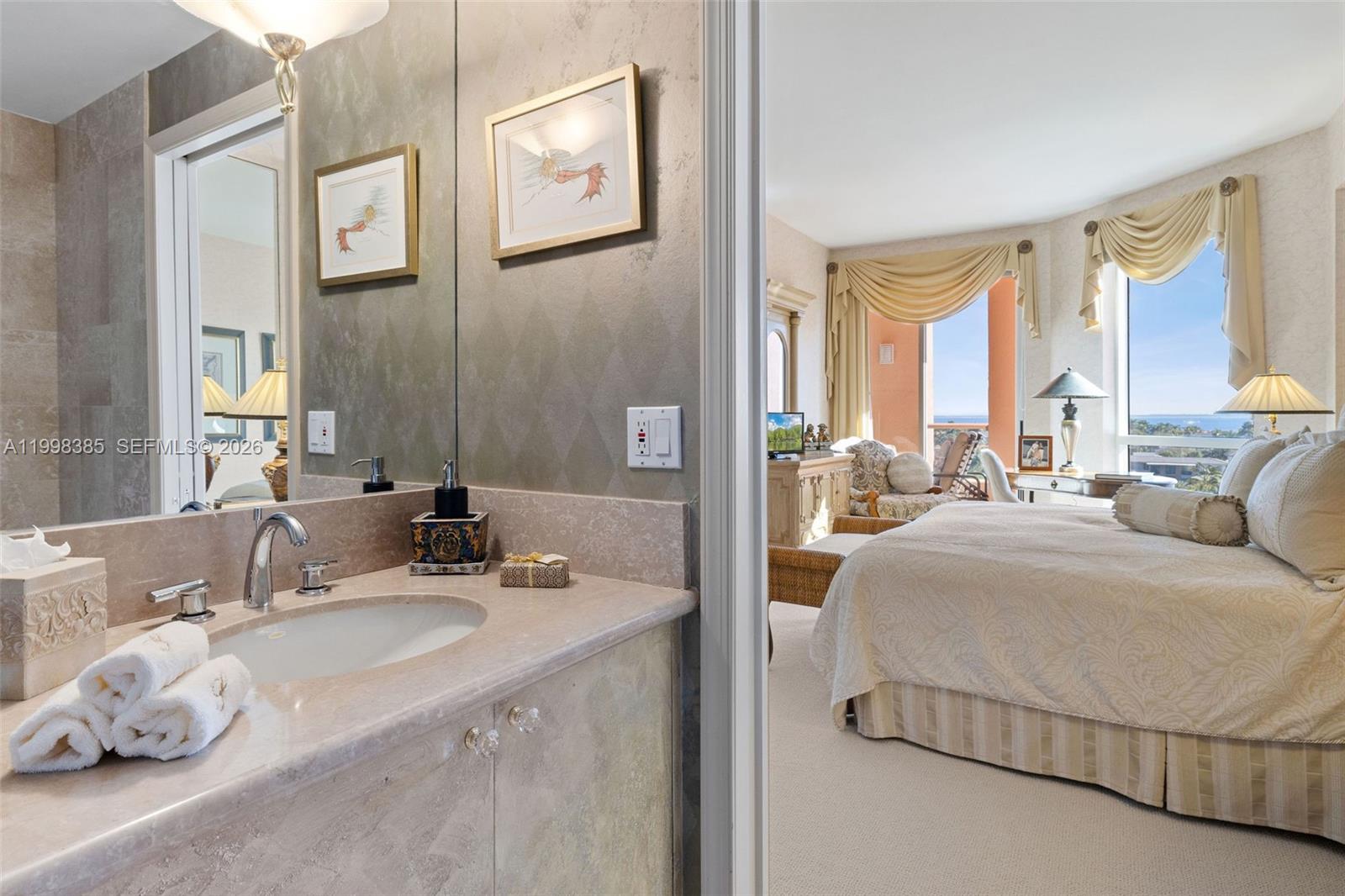 10 Edgewater Dr #7G, Coral Gables FL 33133