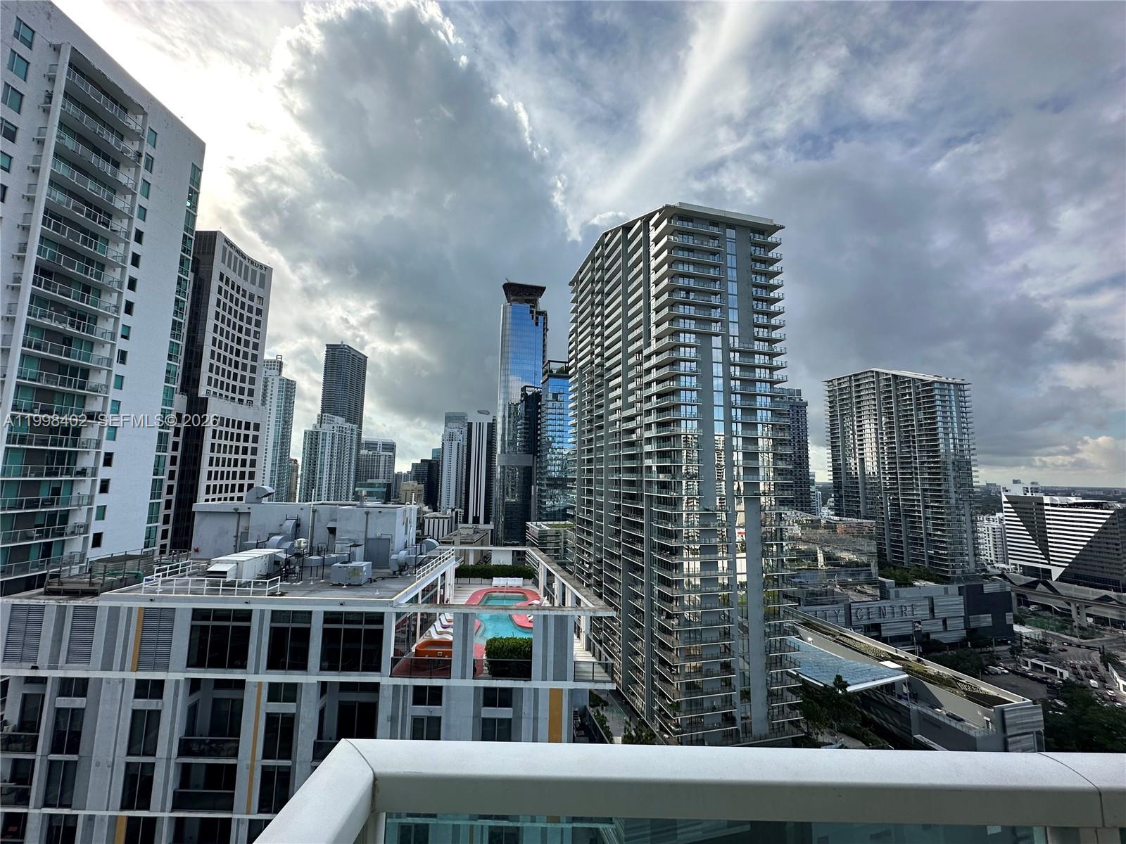 41 SE 5th St #1714, Miami FL 33131