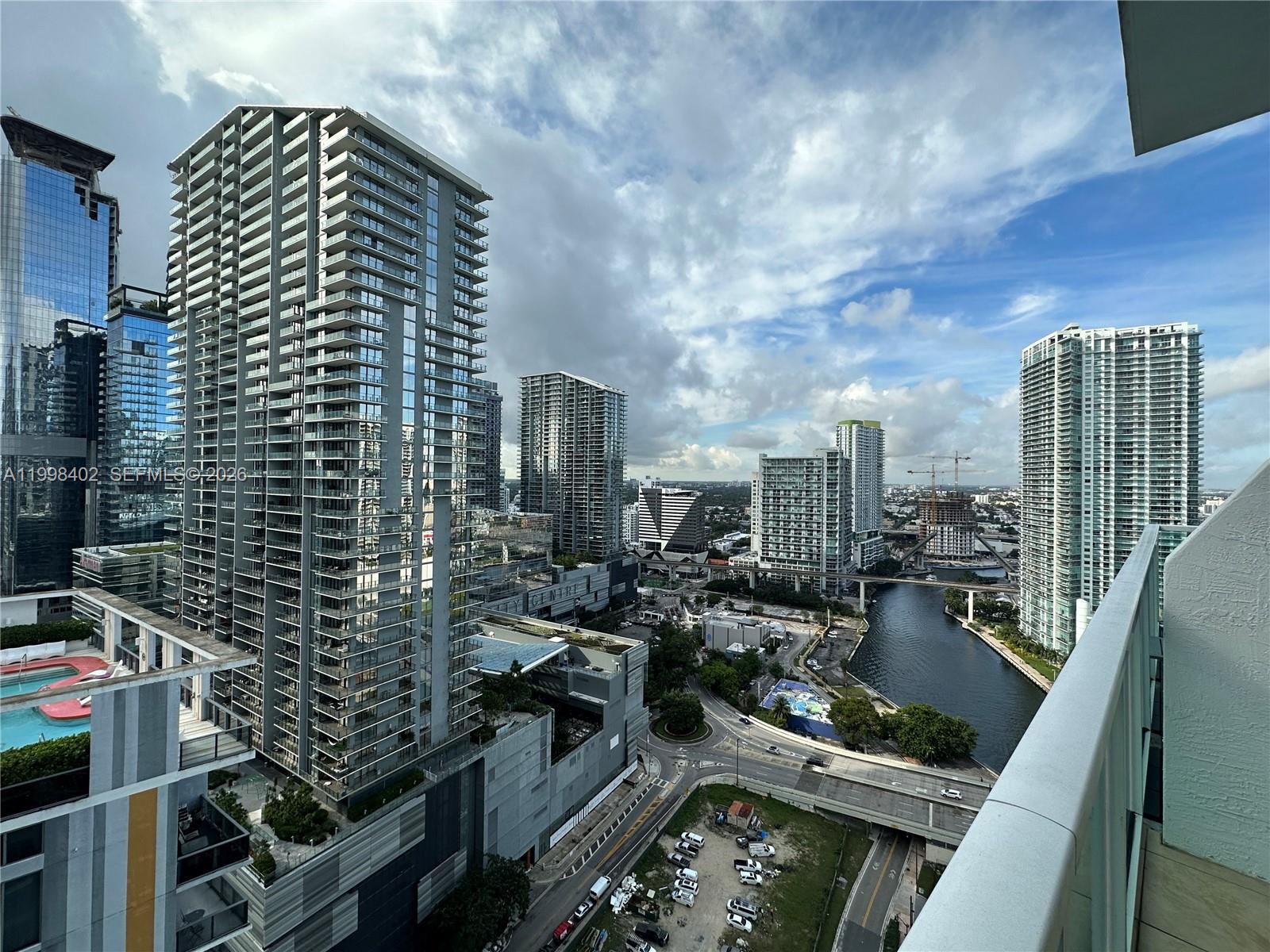 41 SE 5th St #1714, Miami FL 33131