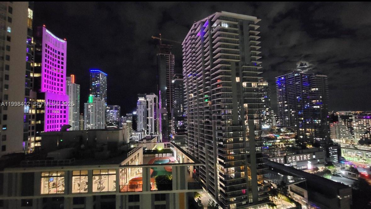 41 SE 5th St #1714, Miami FL 33131