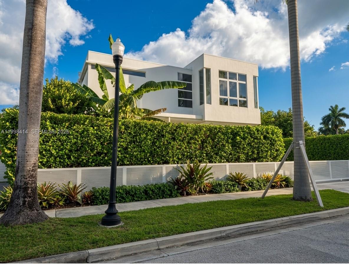949 Tyler St, Hollywood FL 33019