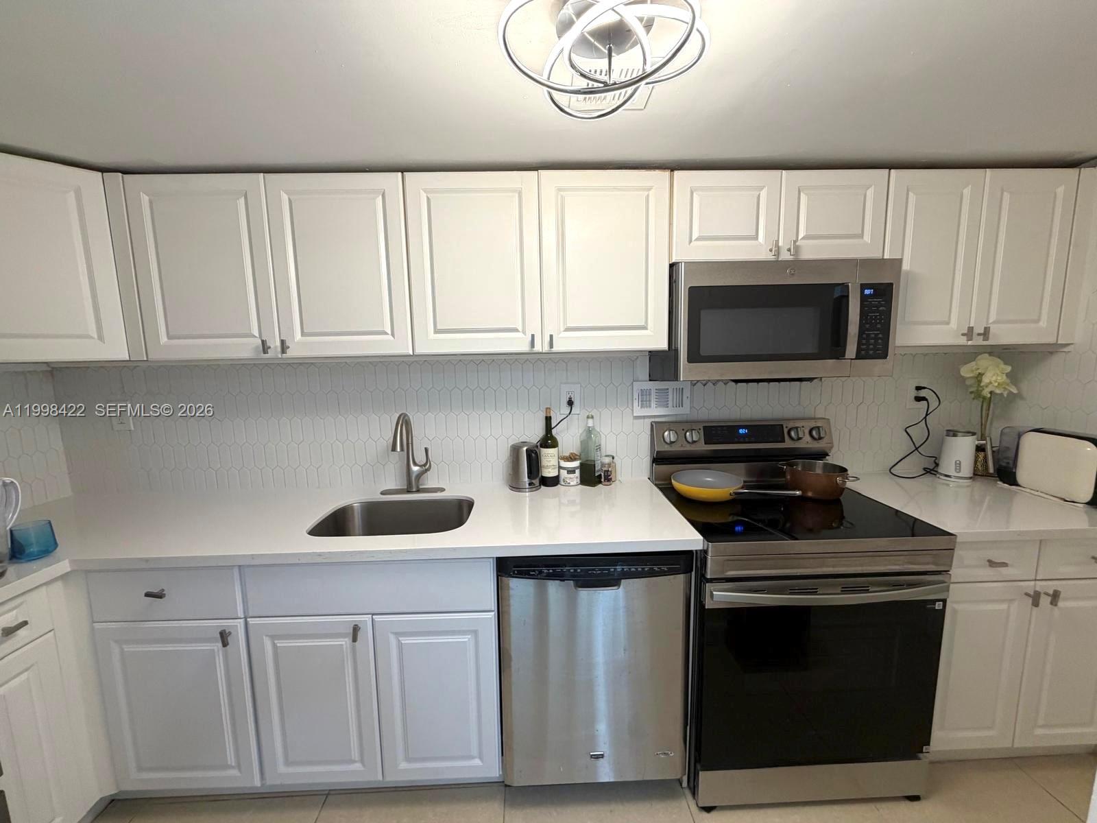 1000 West Ave #330, Miami Beach FL 33139