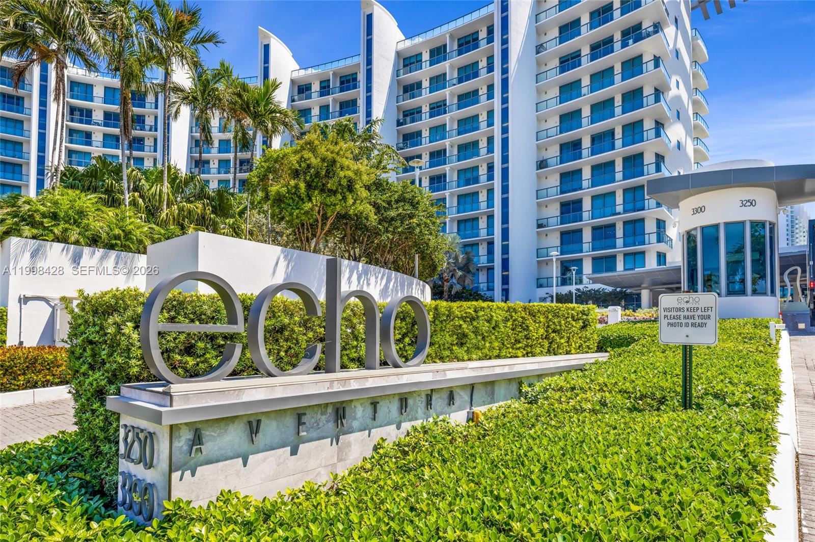 3300 NE 188th St #812, Aventura FL 33180