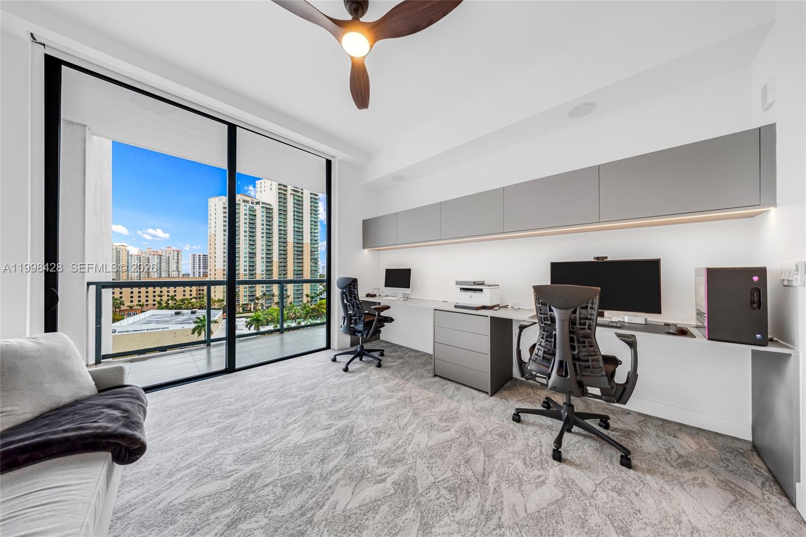 3300 NE 188th St #812, Aventura FL 33180