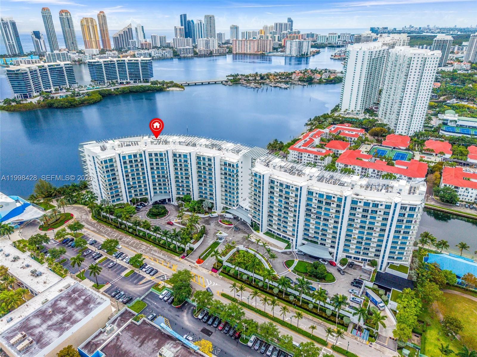 3300 NE 188th St #812, Aventura FL 33180