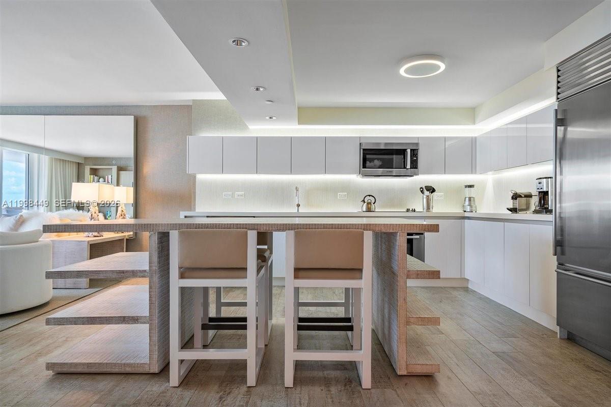 102 24th St #1520, Miami Beach FL 33139