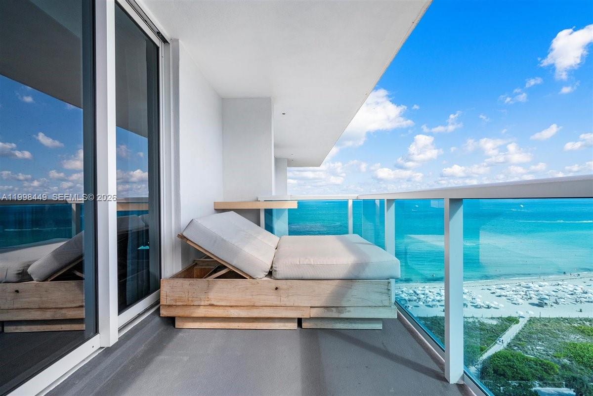 102 24th St #1520, Miami Beach FL 33139