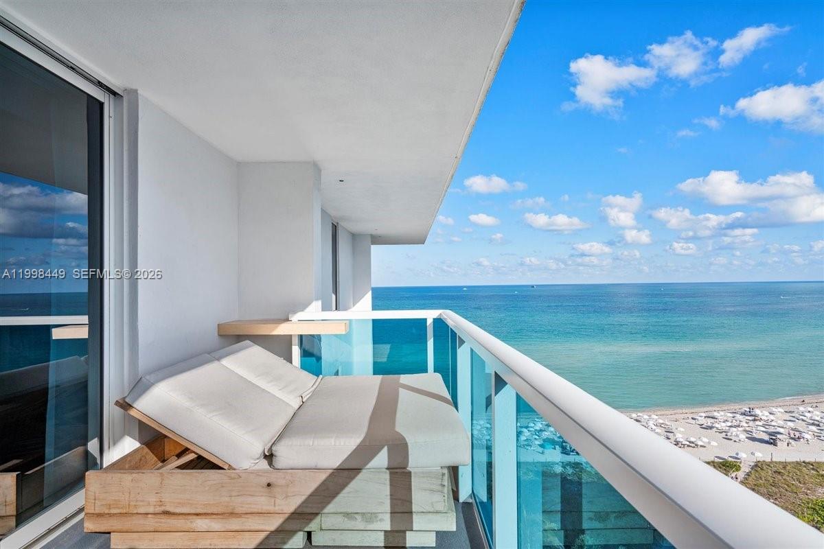 102 24th St #1520, Miami Beach FL 33139