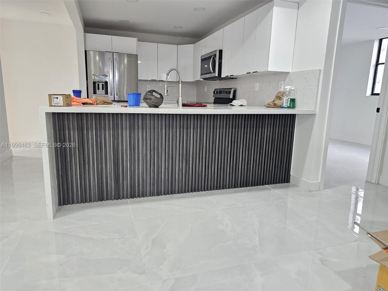 7125 Bay Dr #506, Miami Beach FL 33141