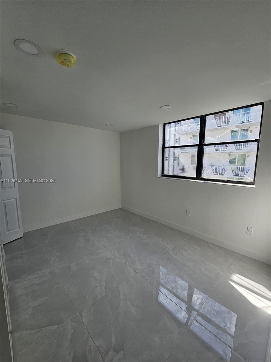7125 Bay Dr #506, Miami Beach FL 33141