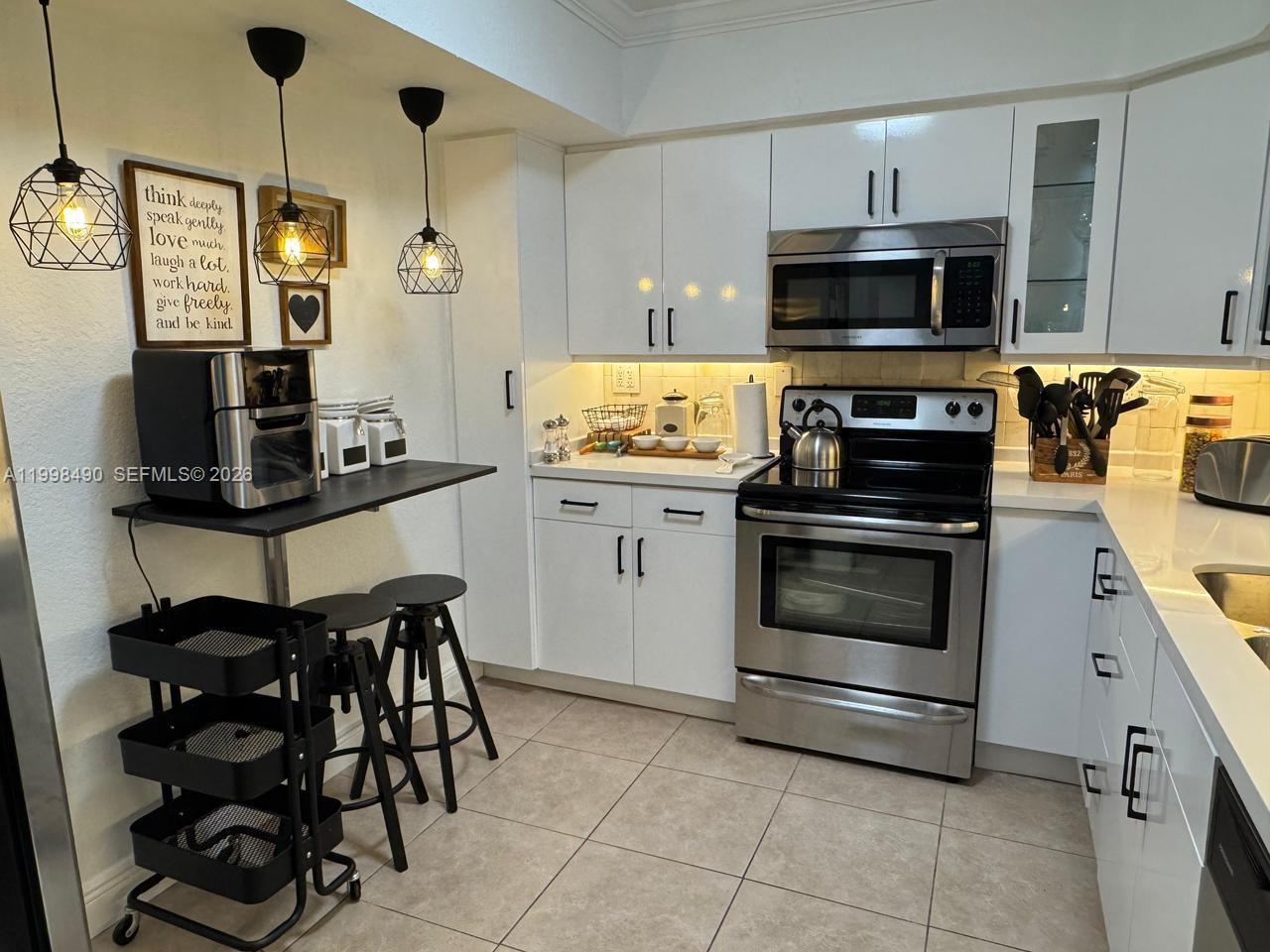 3600 Mystic Pointe Dr #910, Aventura FL 33180