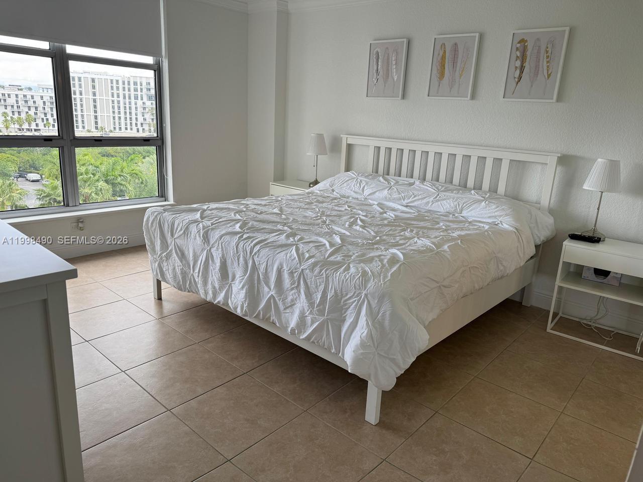 3600 Mystic Pointe Dr #910, Aventura FL 33180