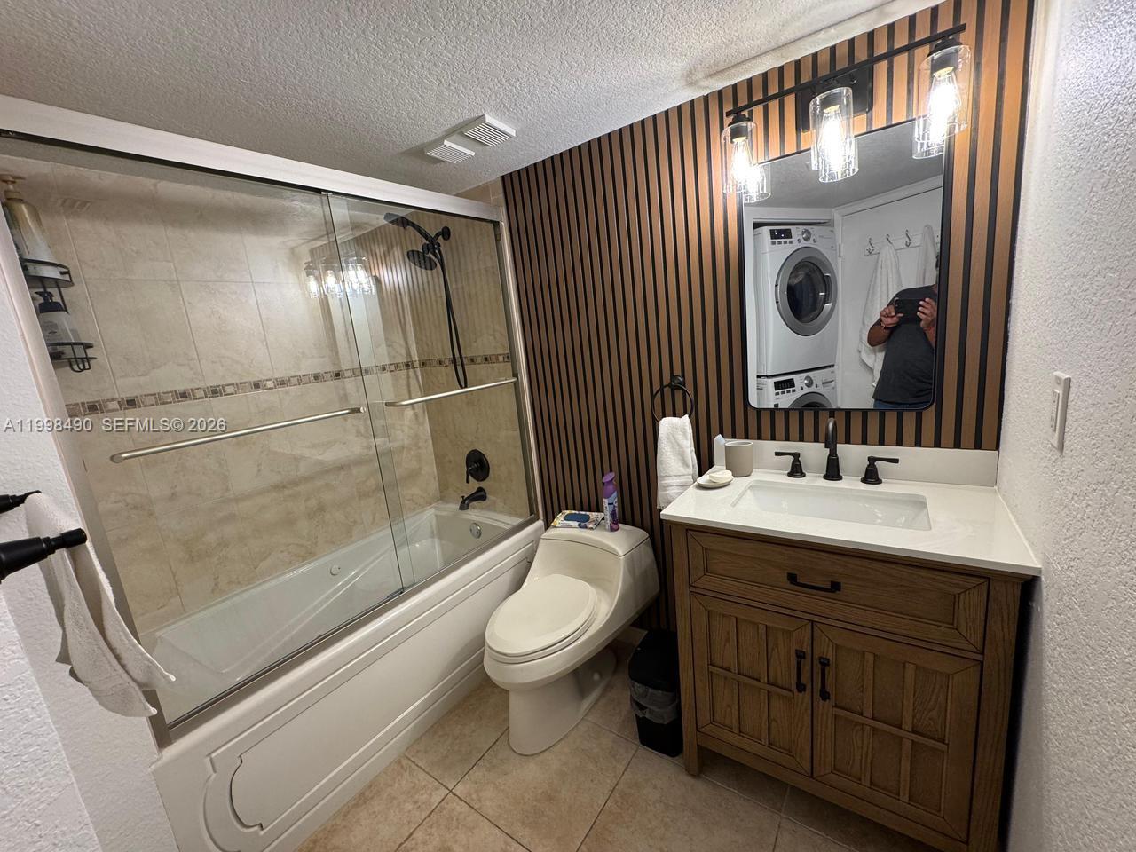 3600 Mystic Pointe Dr #910, Aventura FL 33180