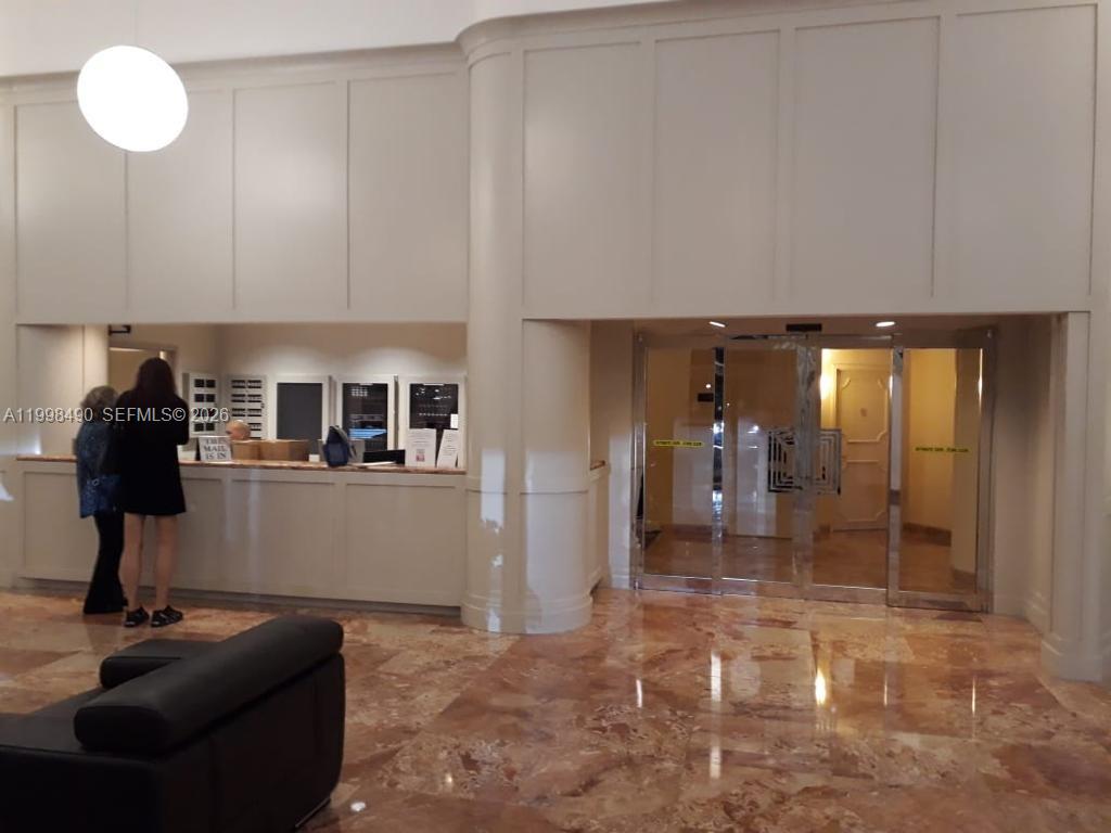 3600 Mystic Pointe Dr #910, Aventura FL 33180