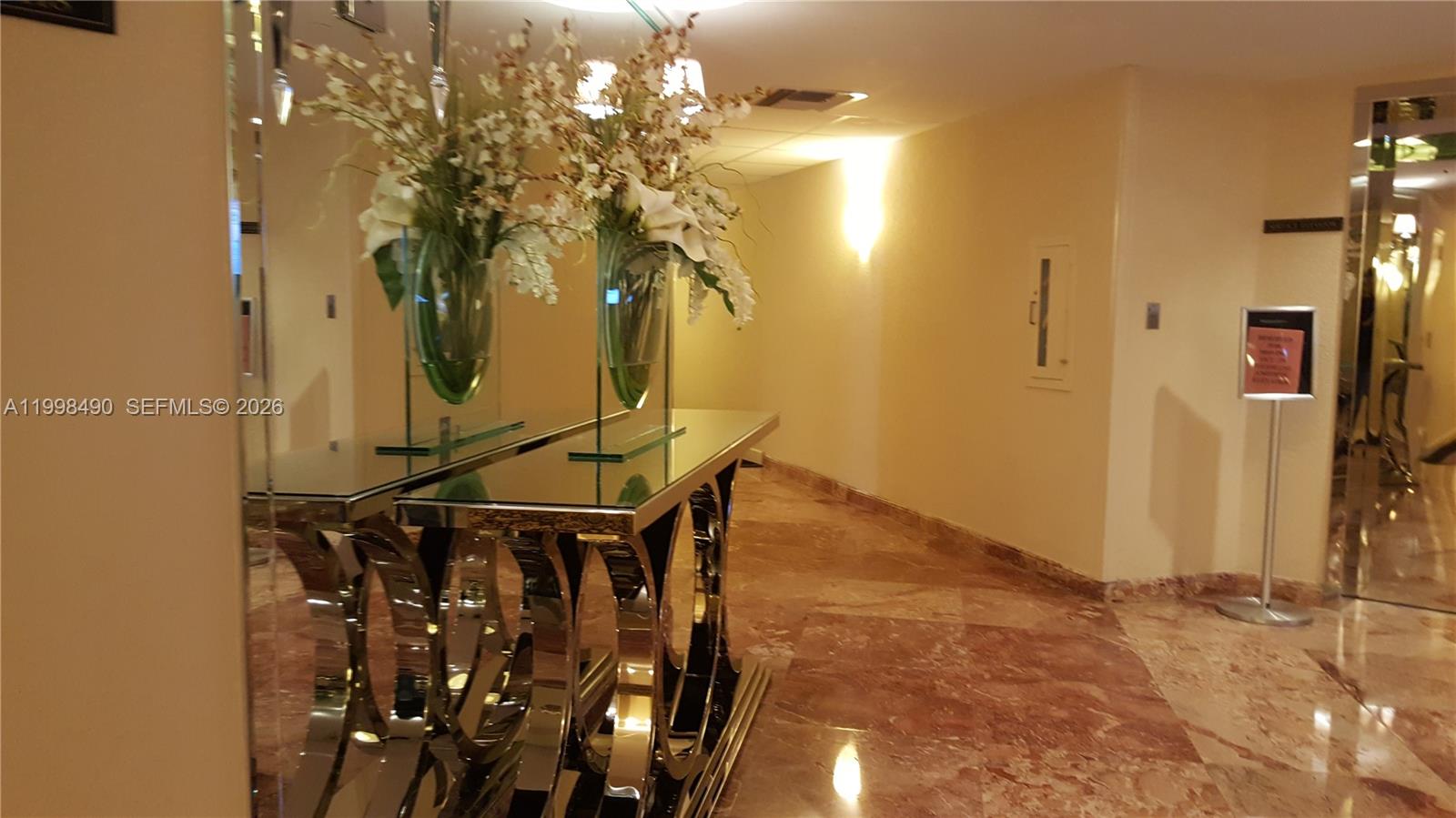 3600 Mystic Pointe Dr #910, Aventura FL 33180