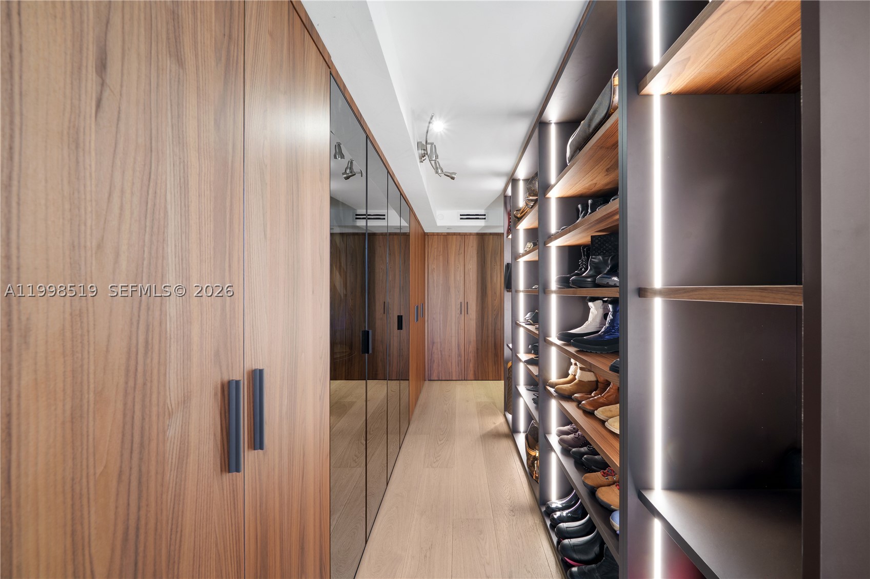 215 Palm Ave, Miami Beach FL 33139