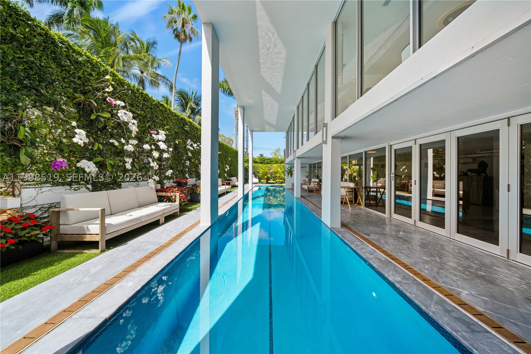 215 Palm Ave, Miami Beach FL 33139