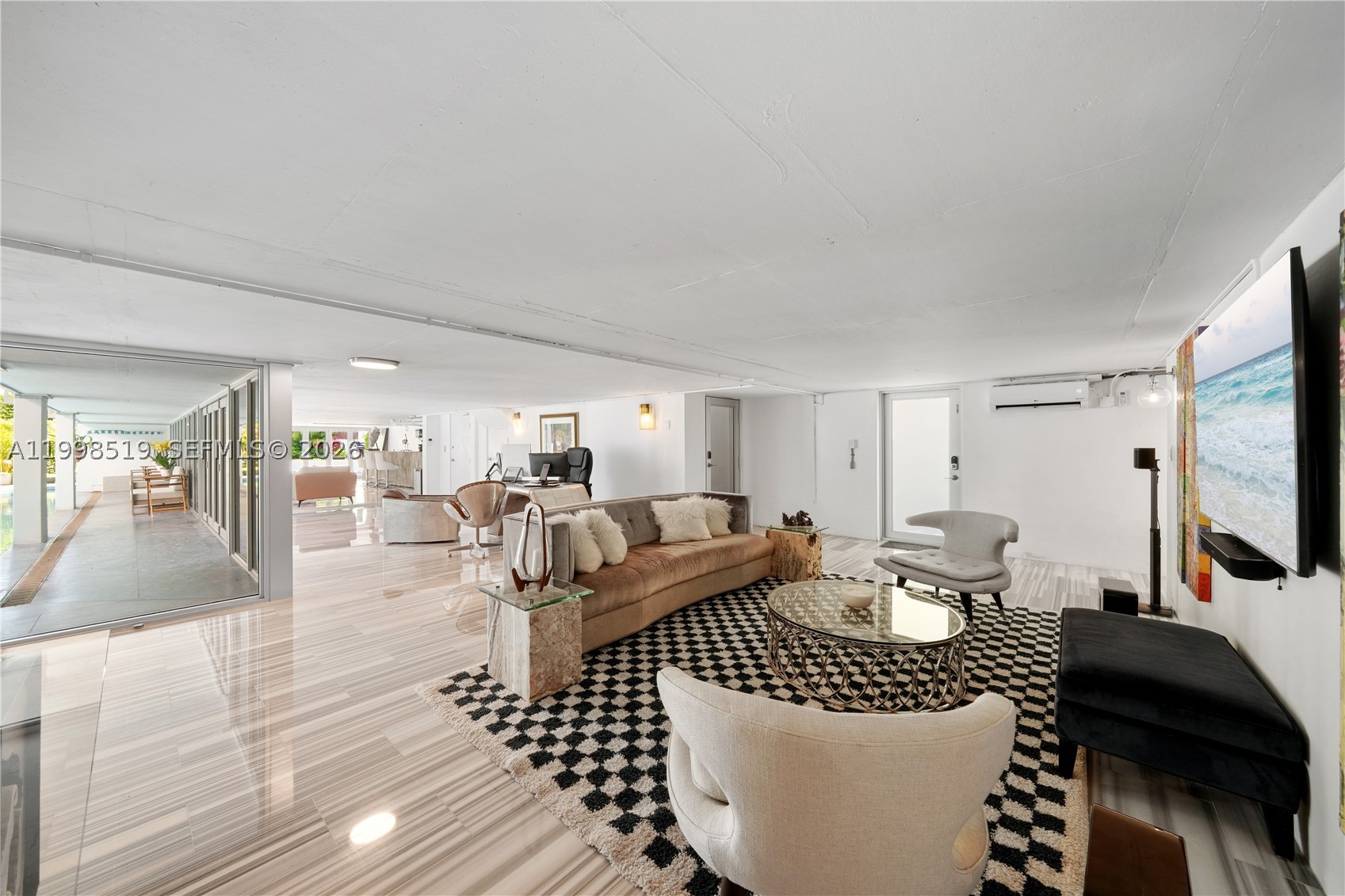 215 Palm Ave, Miami Beach FL 33139