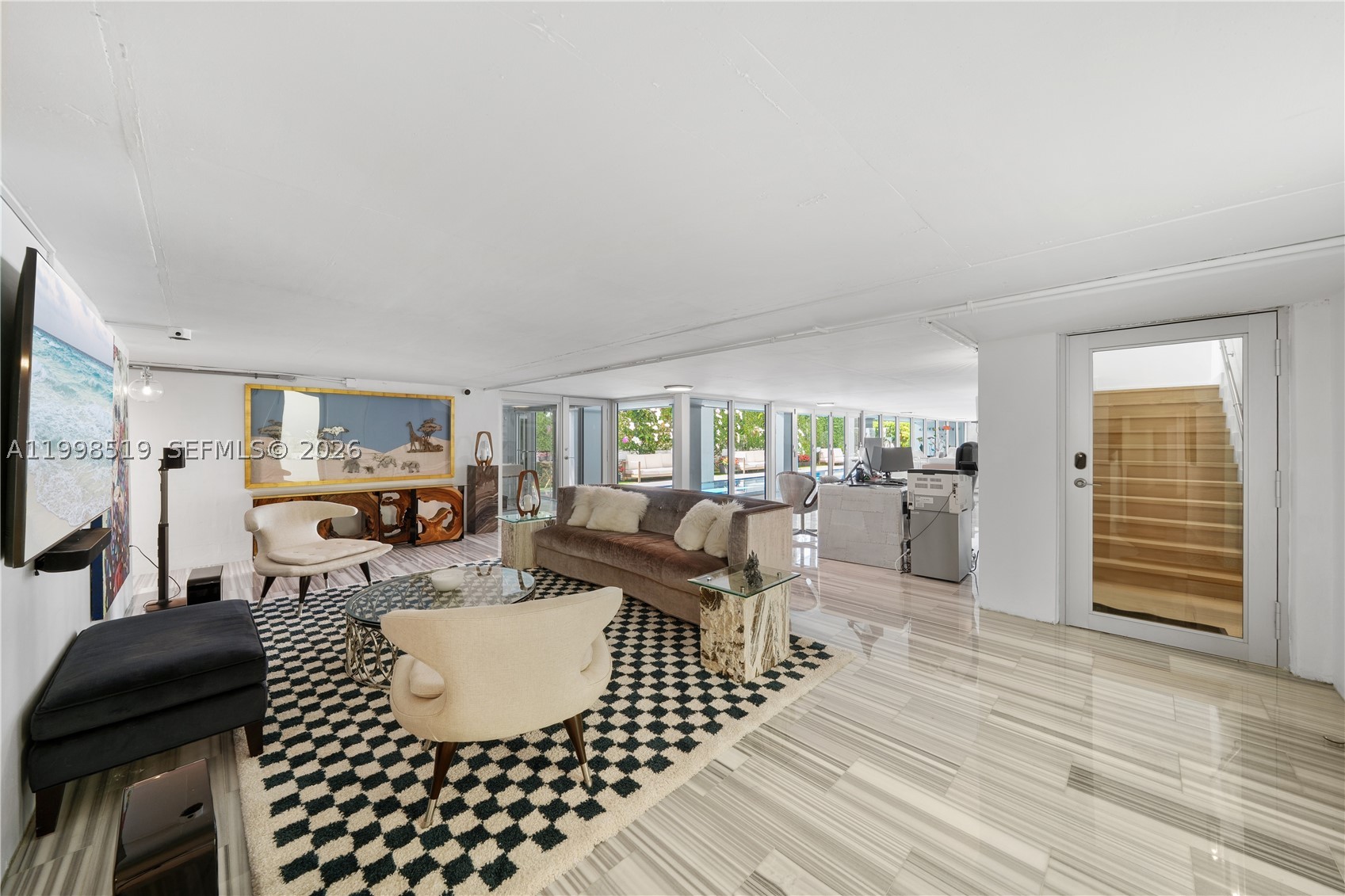 215 Palm Ave, Miami Beach FL 33139
