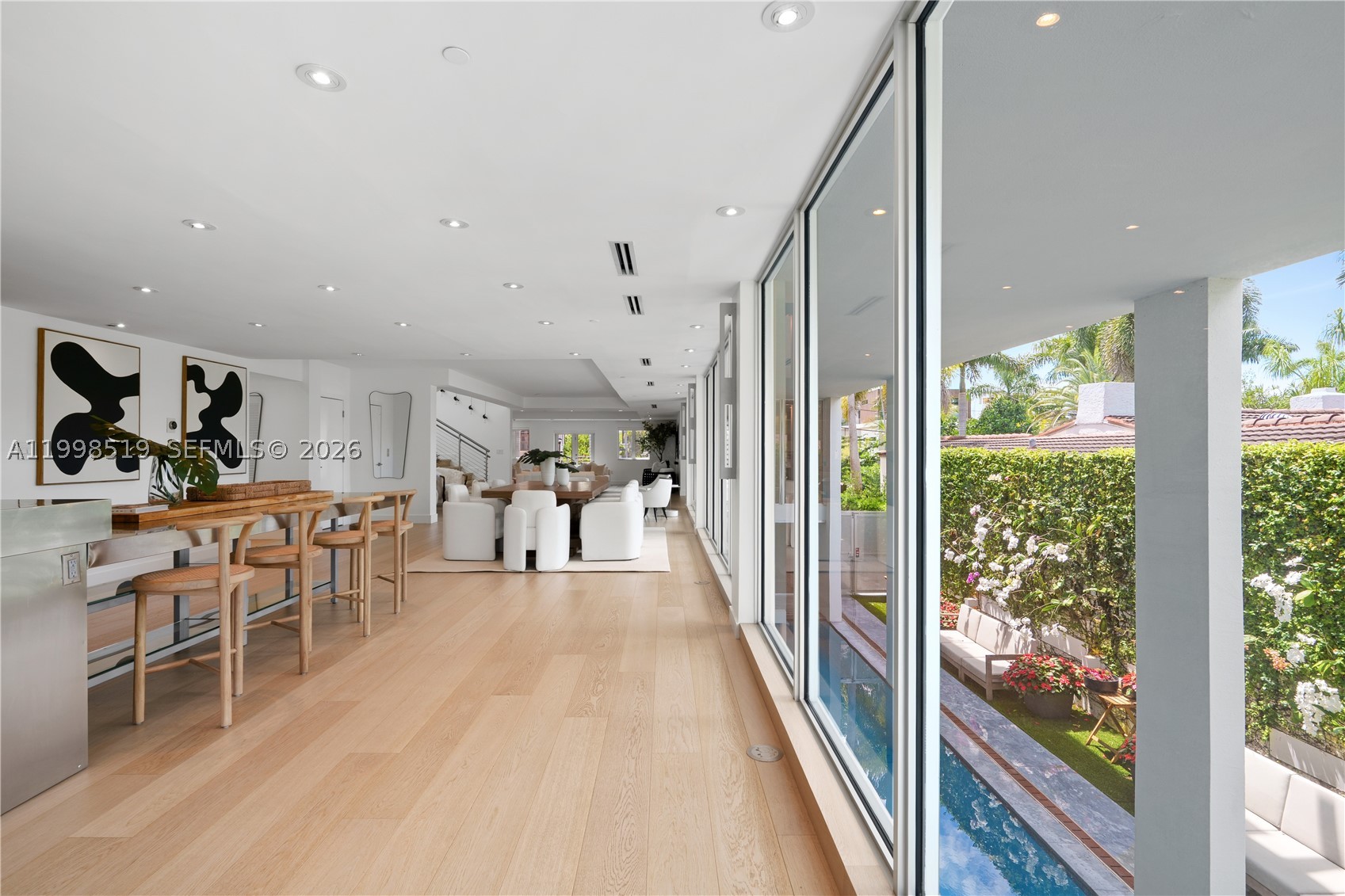 215 Palm Ave, Miami Beach FL 33139