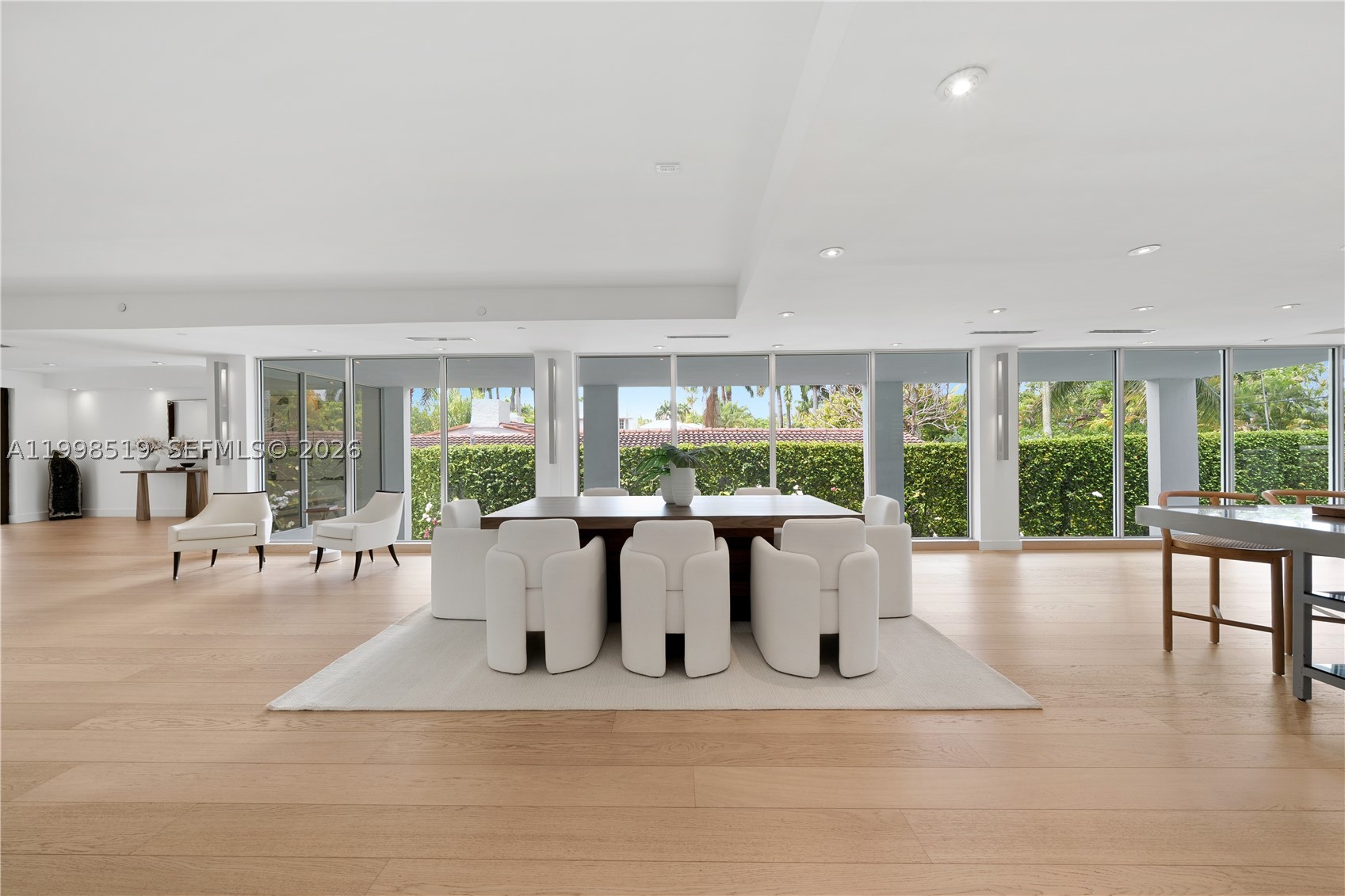 215 Palm Ave, Miami Beach FL 33139