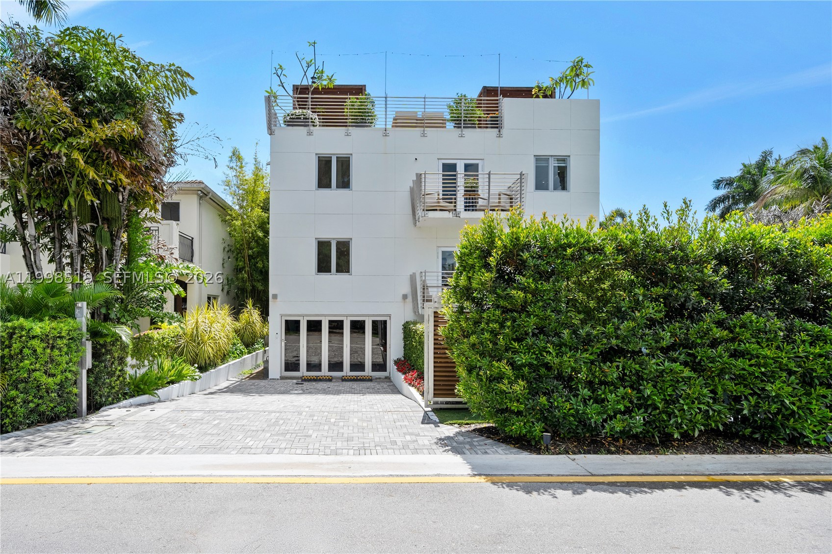 215 Palm Ave, Miami Beach FL 33139