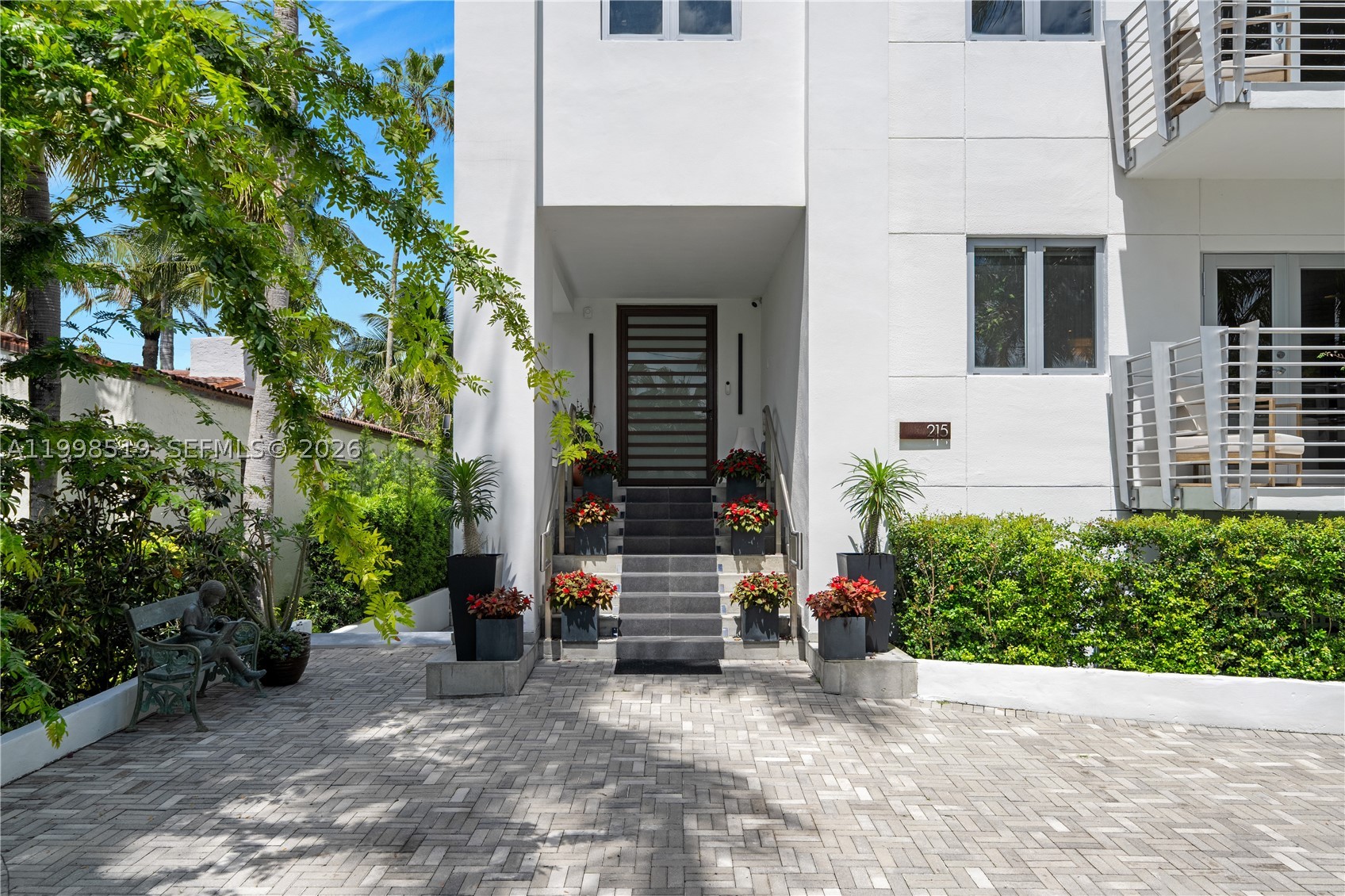 215 Palm Ave, Miami Beach FL 33139