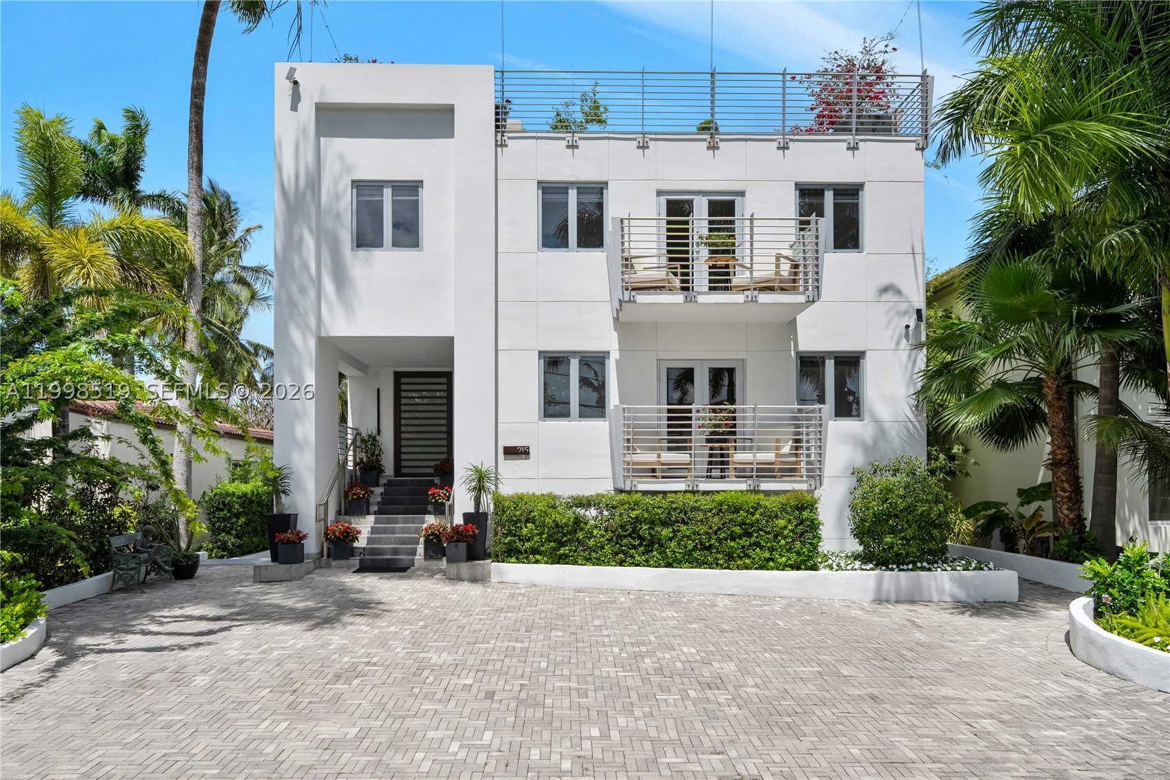 215 Palm Ave, Miami Beach FL 33139