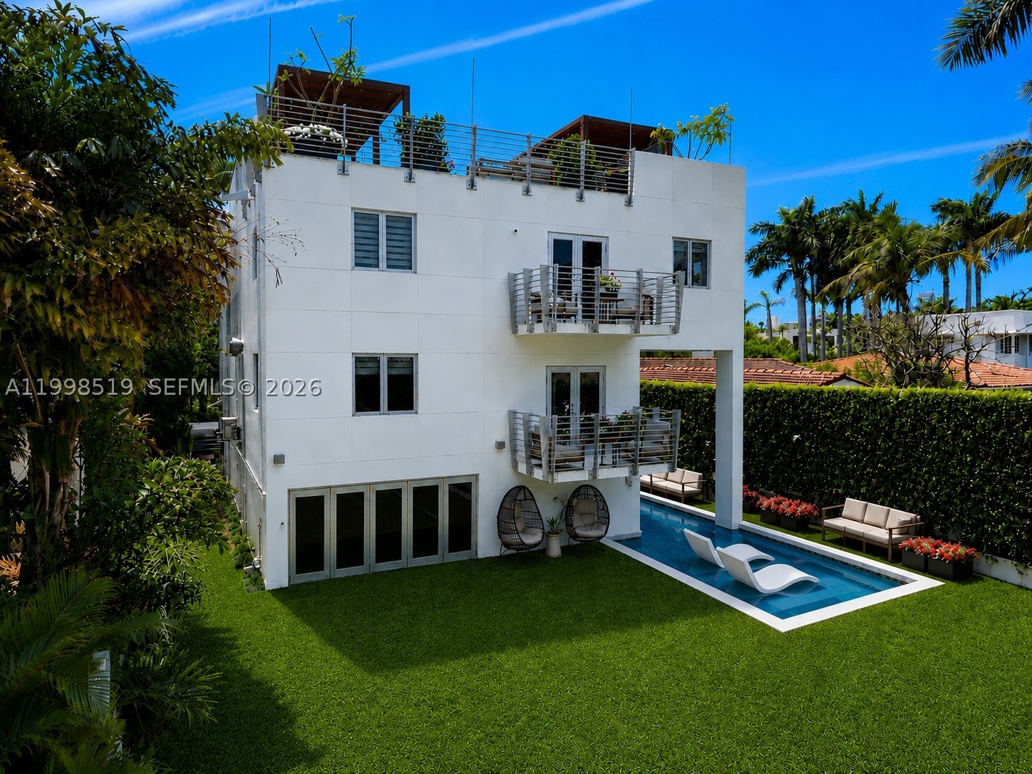215 Palm Ave, Miami Beach FL 33139