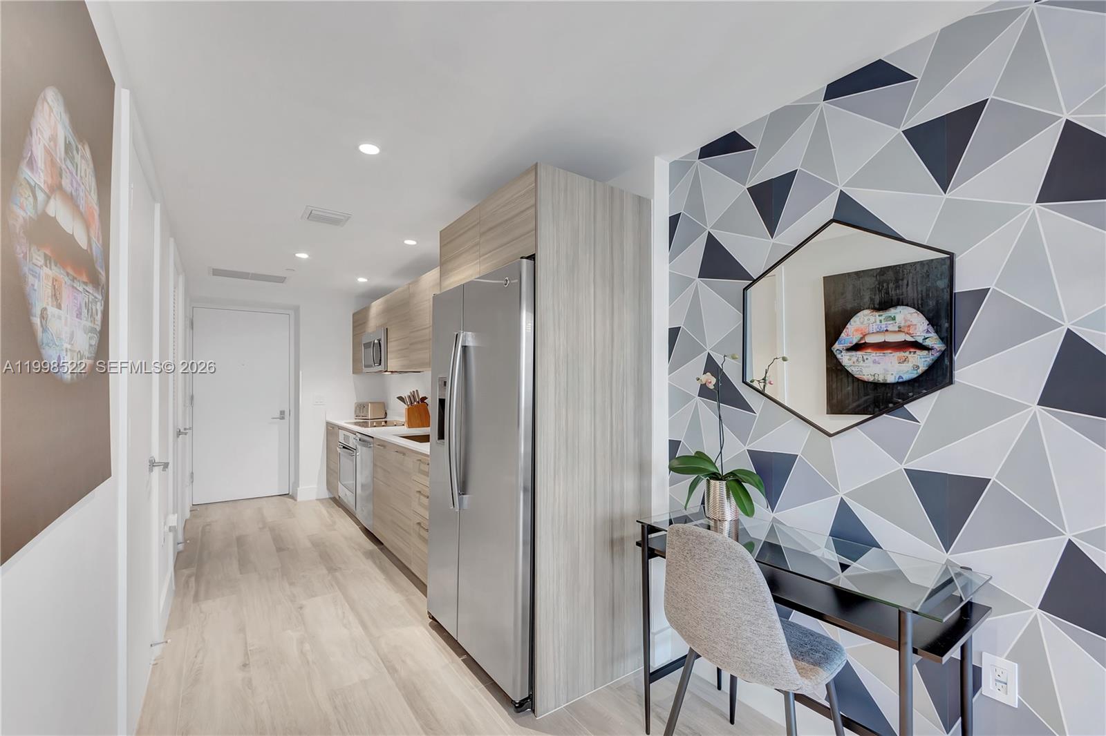 121 NE 34th St #2815, Miami FL 33137