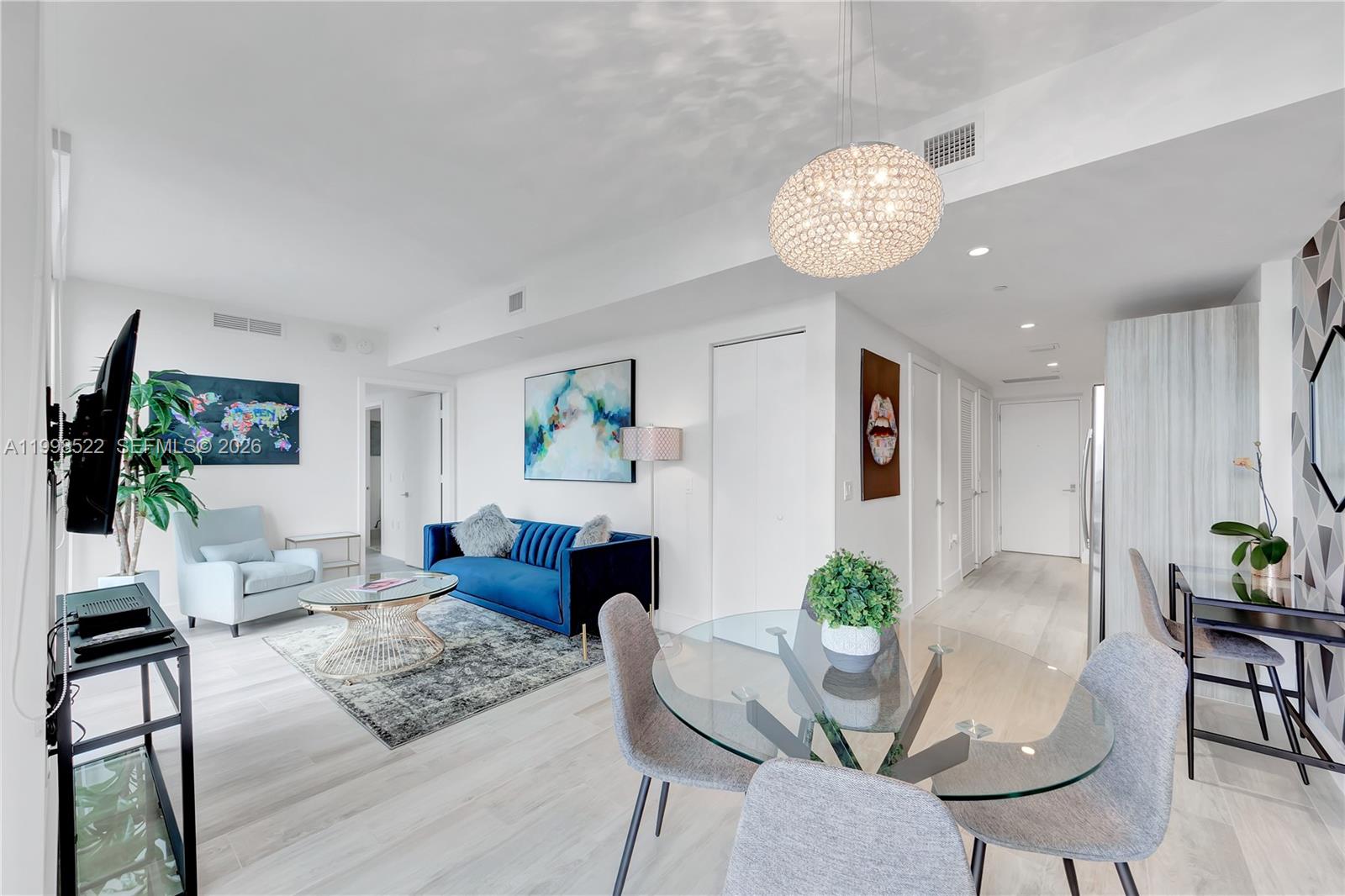 121 NE 34th St #2815, Miami FL 33137
