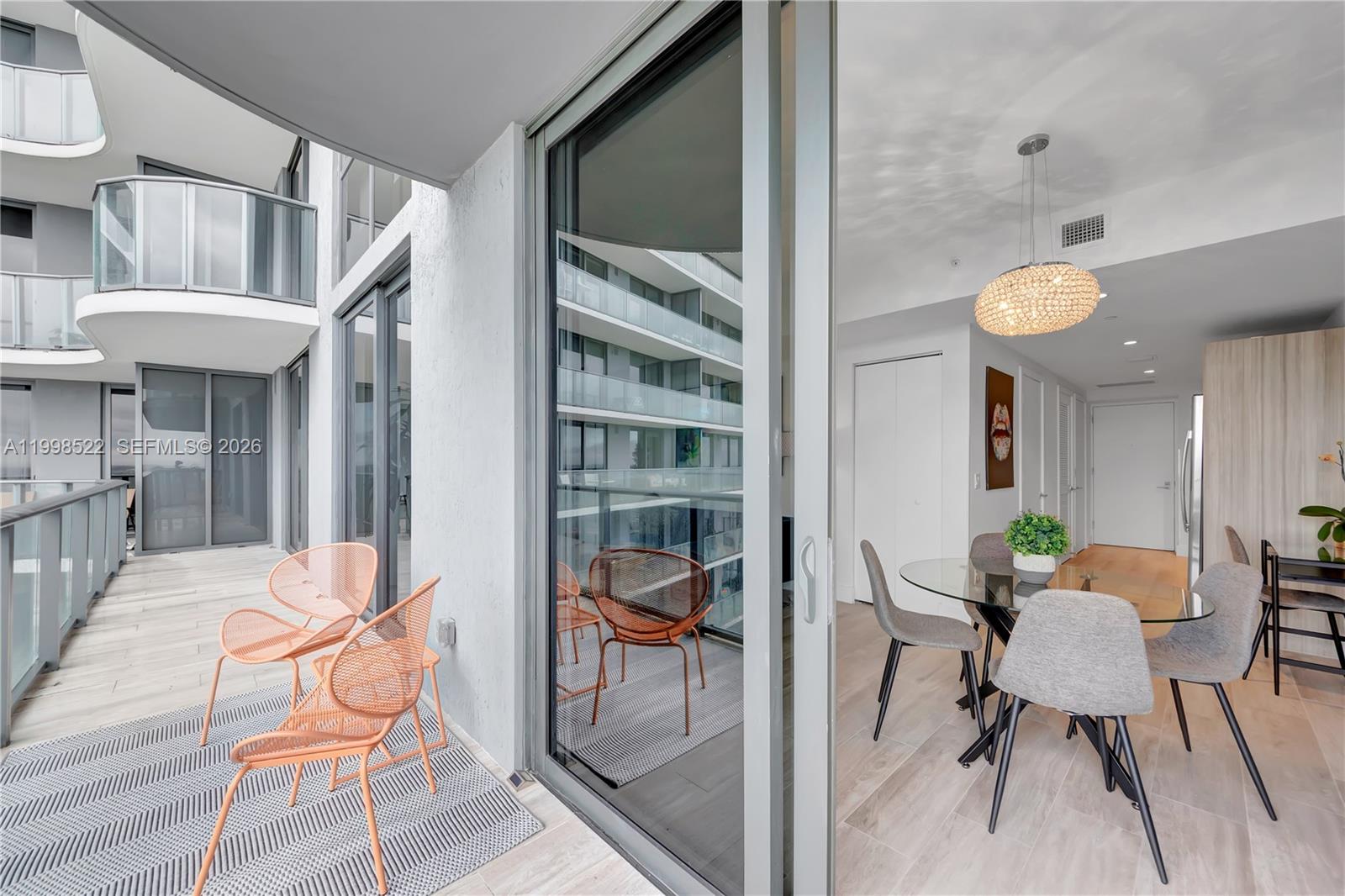 121 NE 34th St #2815, Miami FL 33137