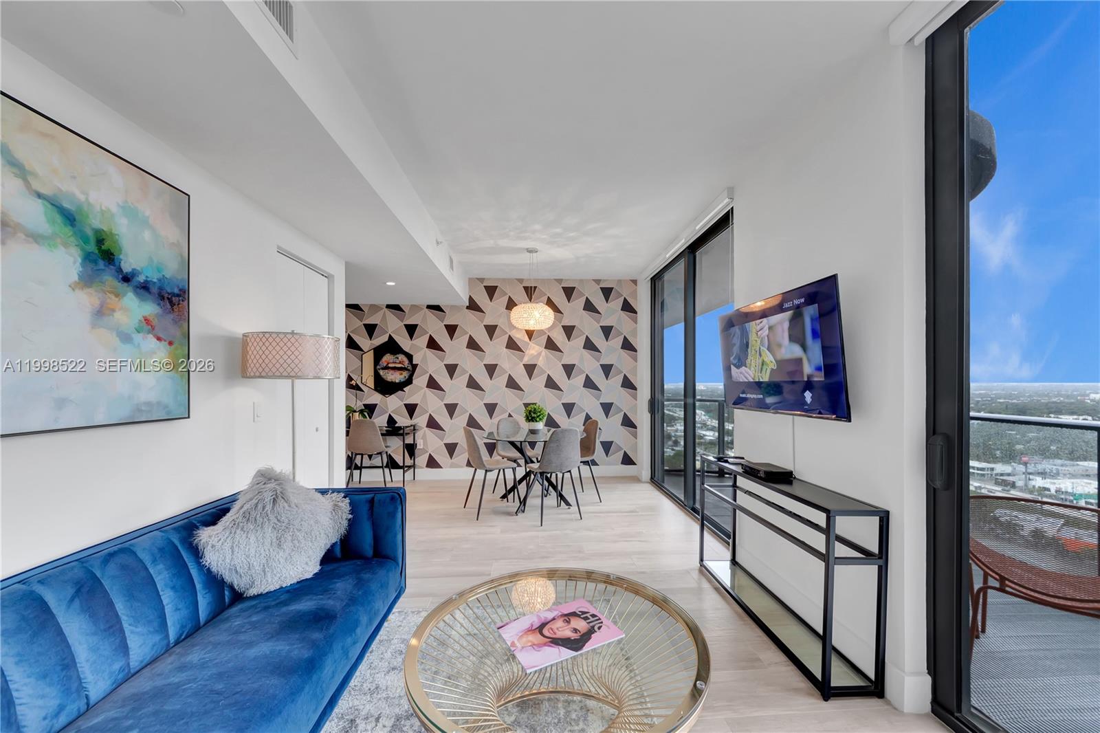 121 NE 34th St #2815, Miami FL 33137