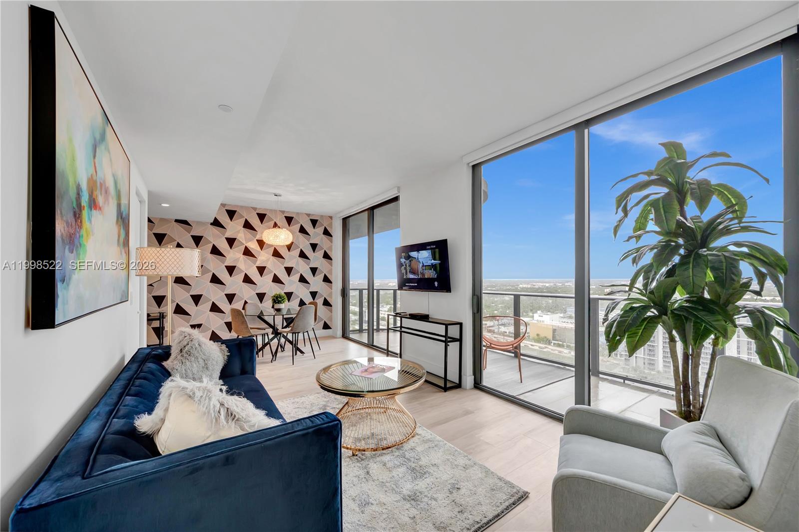 121 NE 34th St #2815, Miami FL 33137
