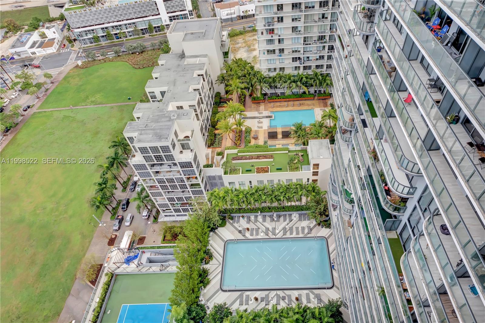 121 NE 34th St #2815, Miami FL 33137