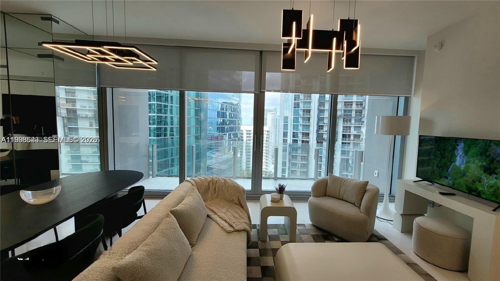 300 Biscayne Blvd Way #2908, Miami FL 33131