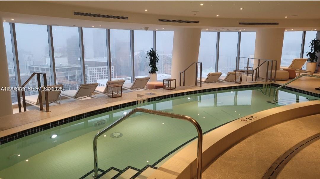 300 Biscayne Blvd Way #2908, Miami FL 33131