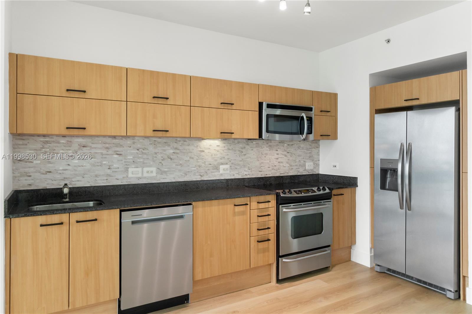 350 S Miami Ave #3413, Miami FL 33130