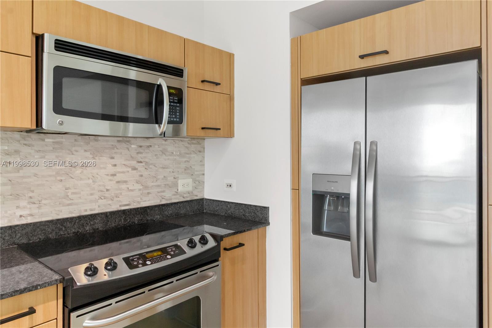 350 S Miami Ave #3413, Miami FL 33130