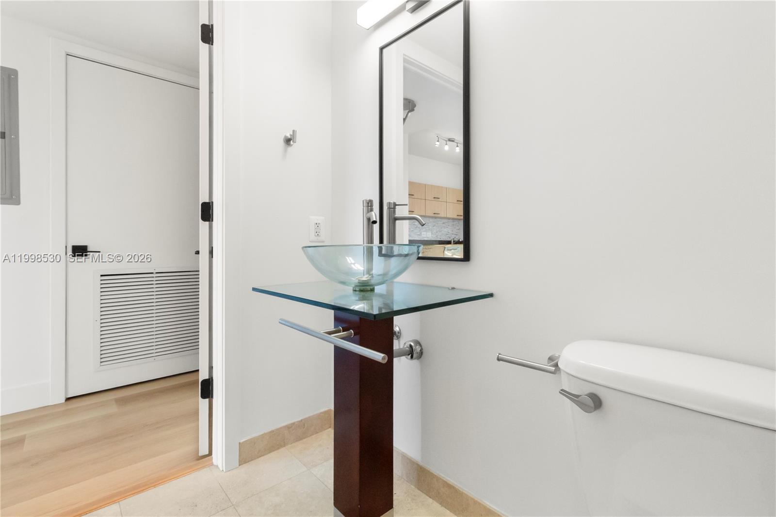 350 S Miami Ave #3413, Miami FL 33130