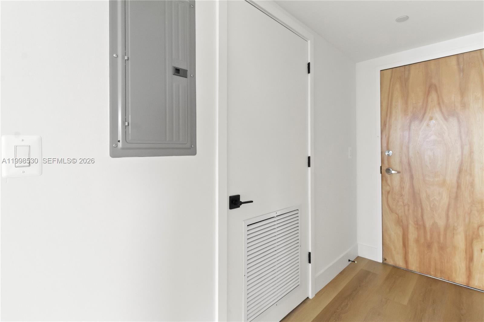 350 S Miami Ave #3413, Miami FL 33130