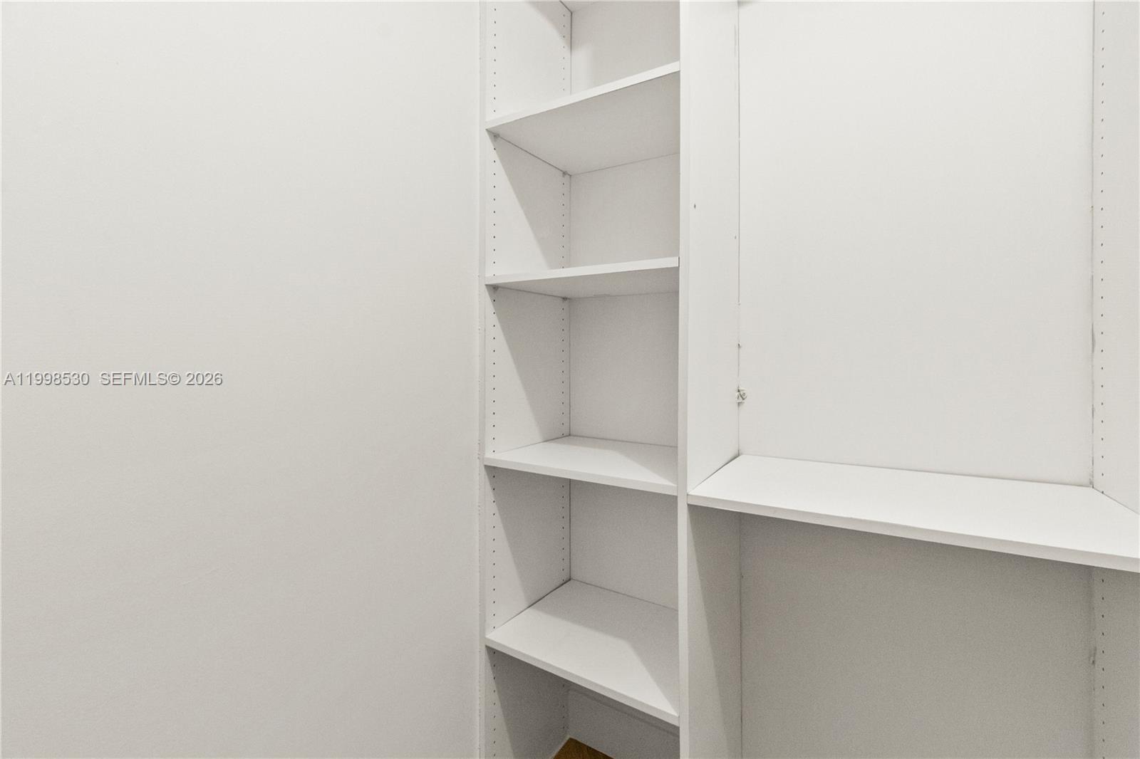 350 S Miami Ave #3413, Miami FL 33130