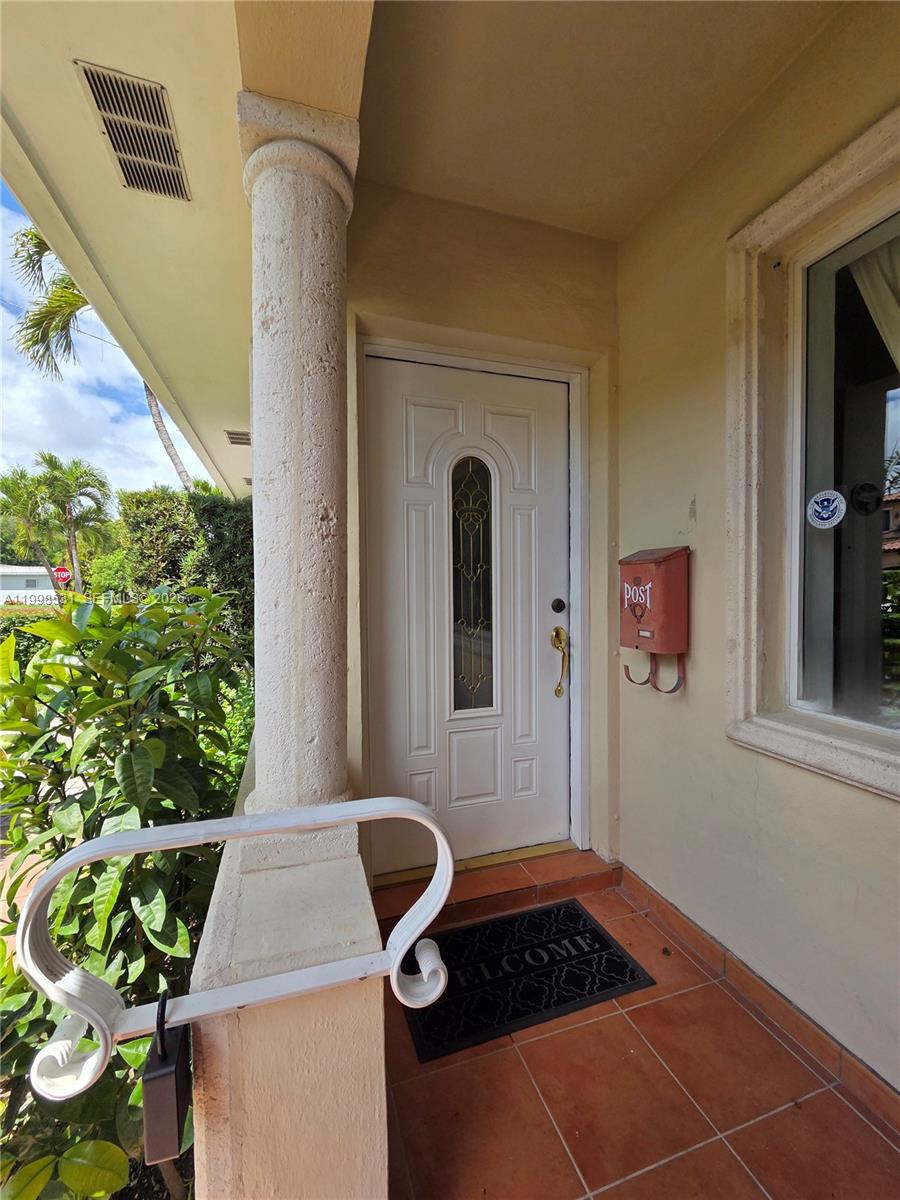 345 Malaga Ave, Coral Gables FL 33134