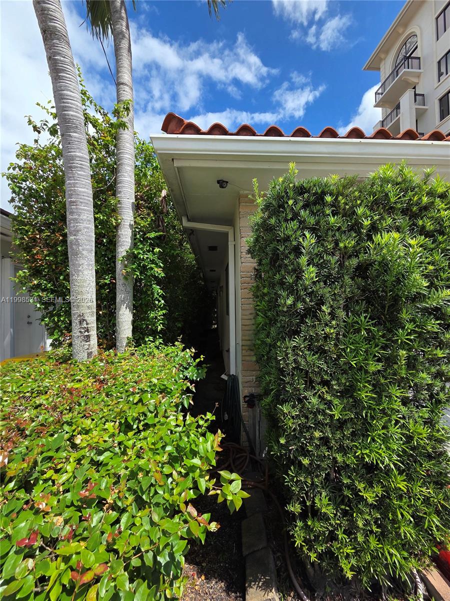 345 Malaga Ave, Coral Gables FL 33134