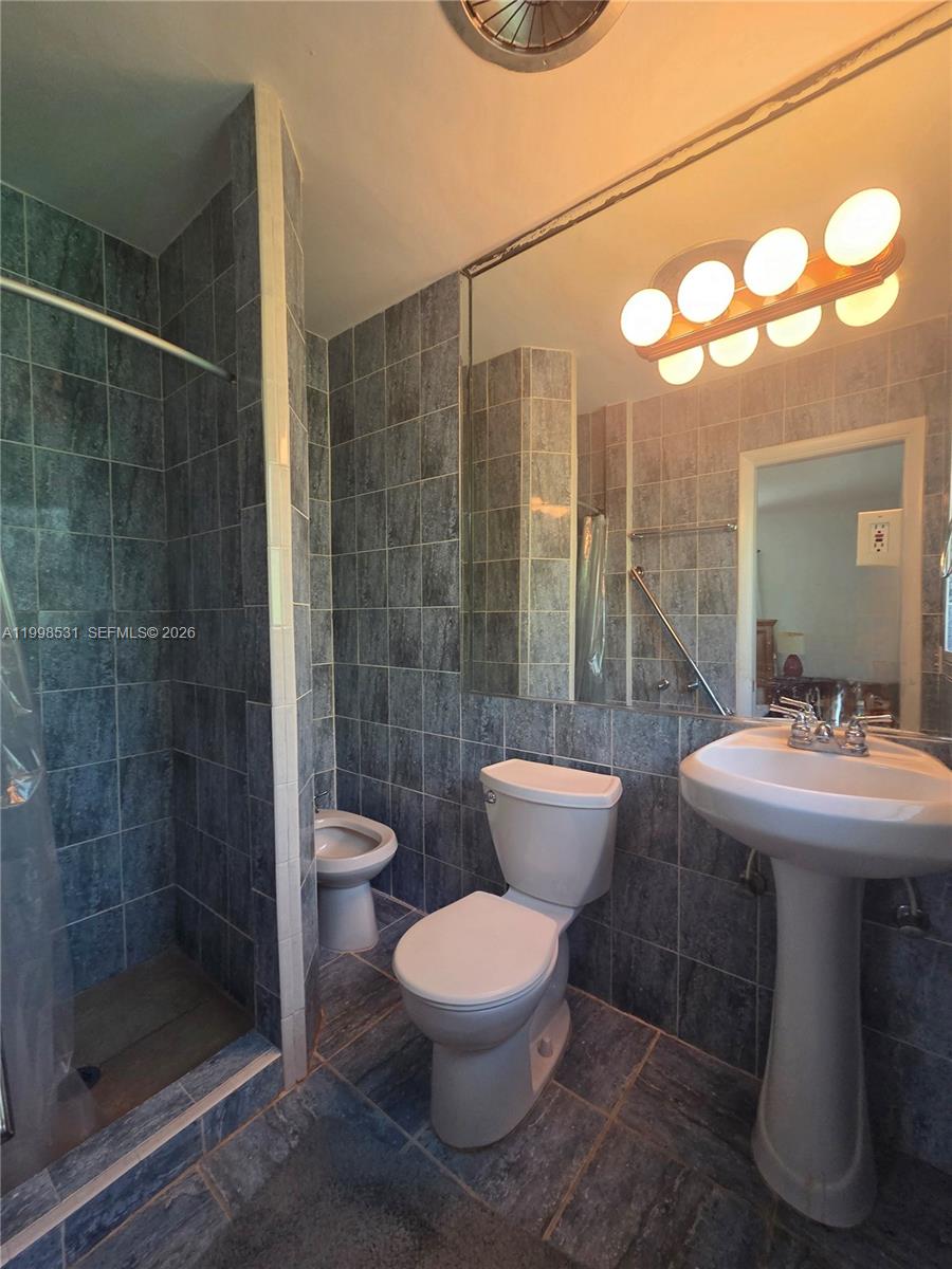345 Malaga Ave, Coral Gables FL 33134