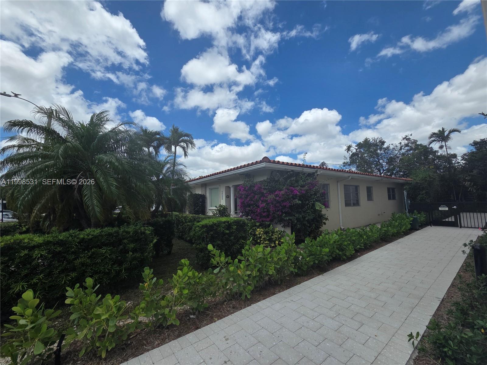345 Malaga Ave, Coral Gables FL 33134