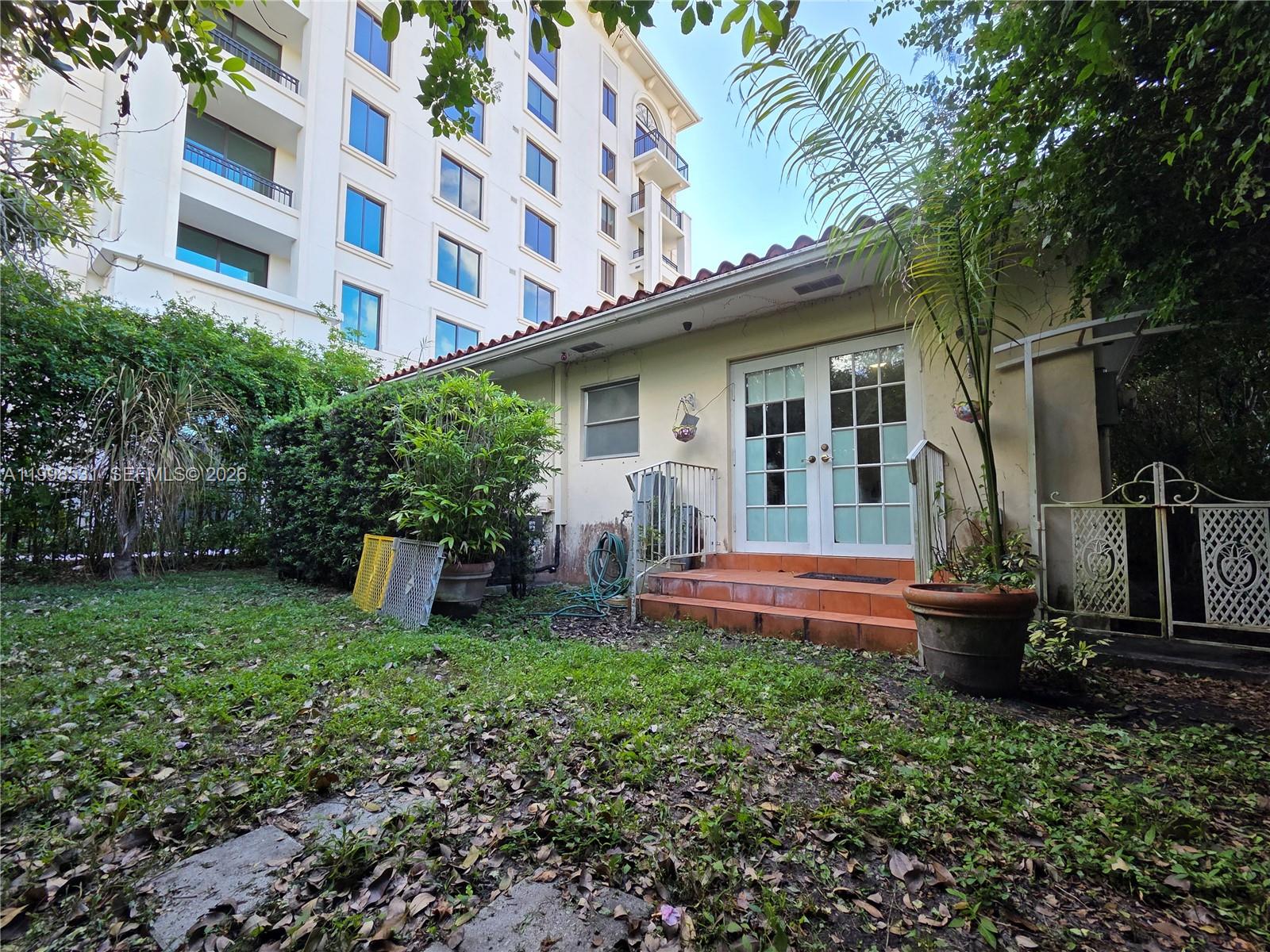 345 Malaga Ave, Coral Gables FL 33134