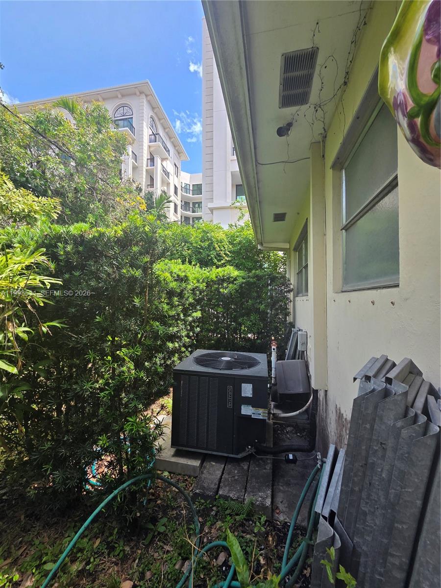 345 Malaga Ave, Coral Gables FL 33134