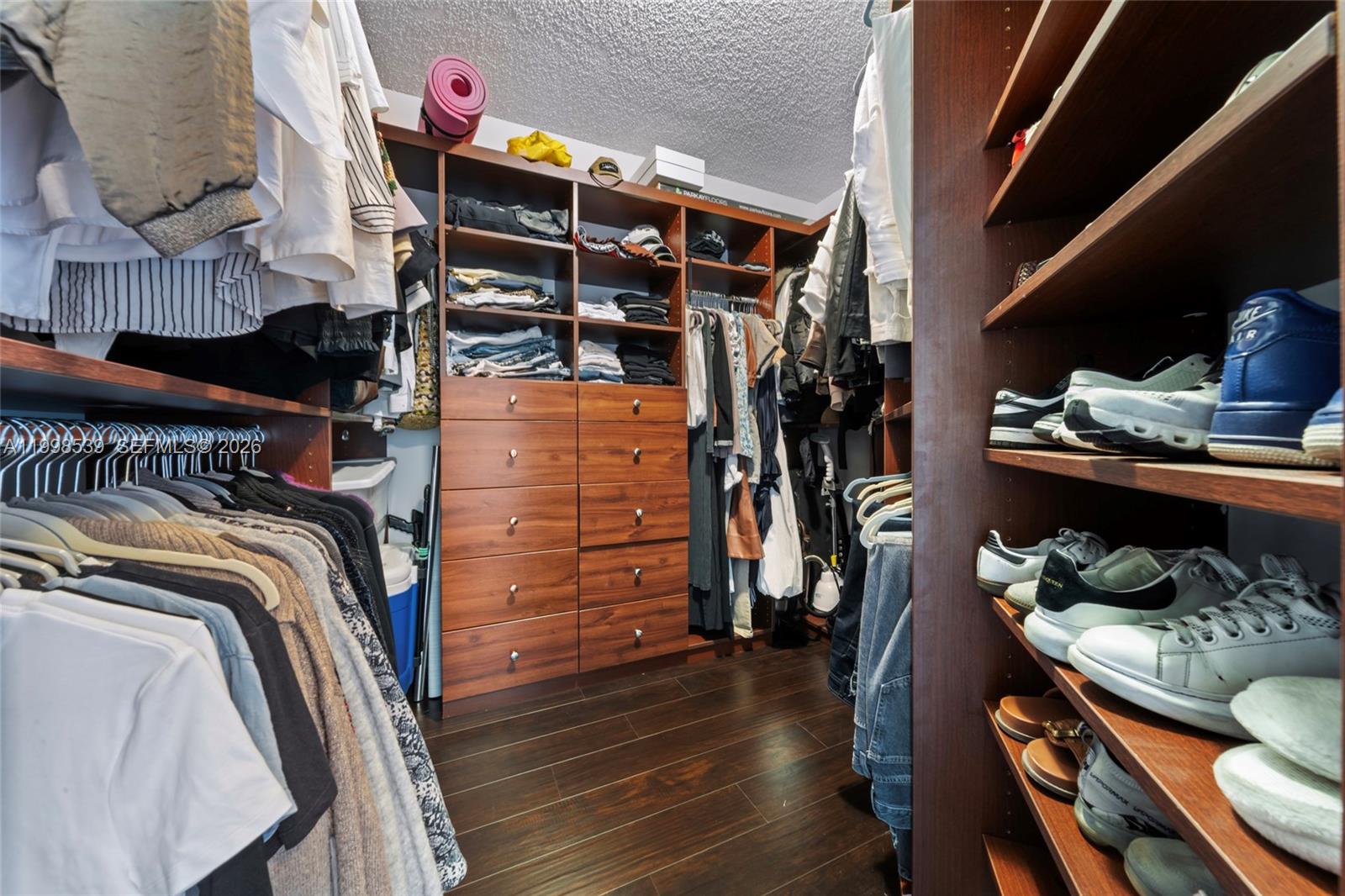 3598 Yacht Club Dr #601+DEN, Aventura FL 33180