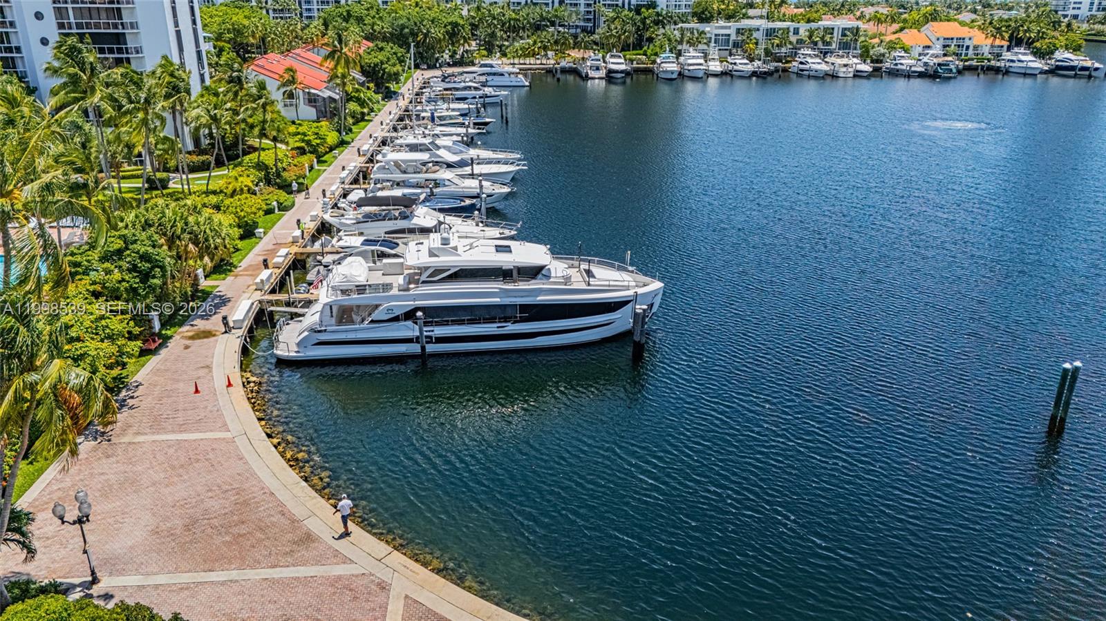 3598 Yacht Club Dr #601+DEN, Aventura FL 33180